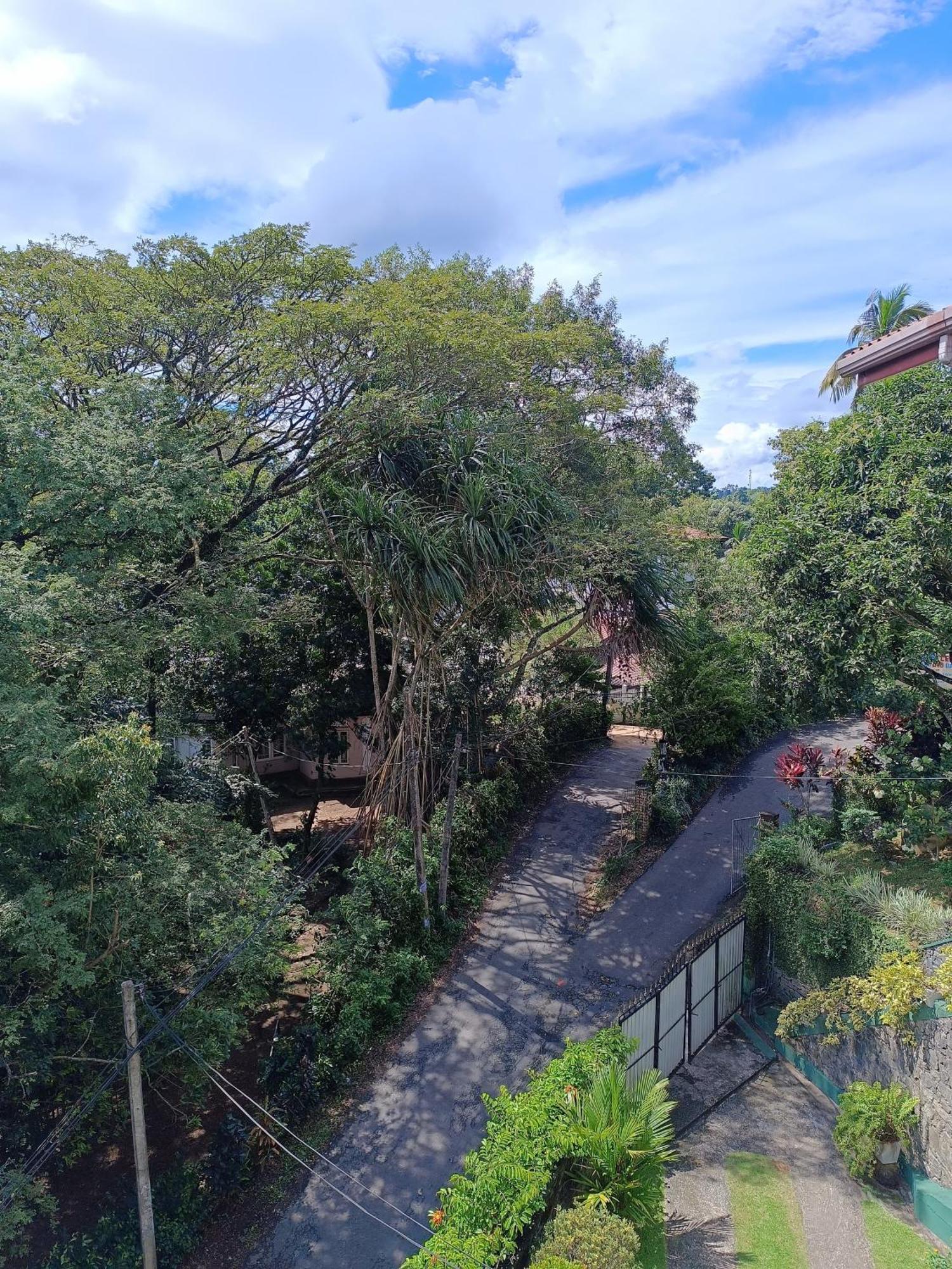 Apartamento Shalom Peradeniya Exterior foto